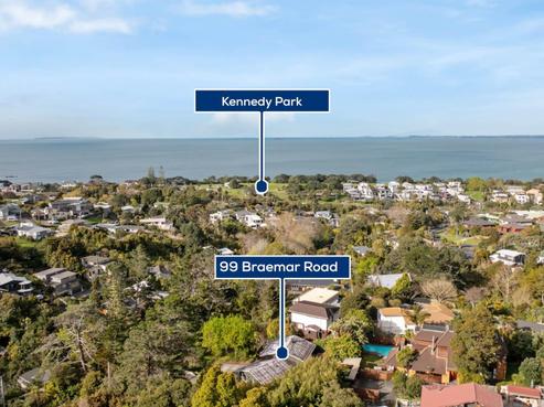 99 Braemar Road, Castor Bay