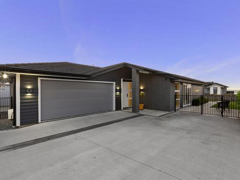 14 Ken Douglas Drive, Aotea