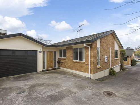 926B Whangaparaoa Road, Manly