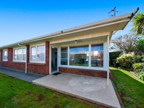 12 Surrey Street, Hawera
