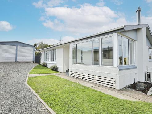 9 Orwell Crescent, Newfield