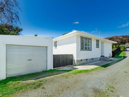 16 Parakai Street, Paraparaumu