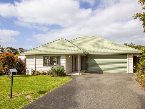 2/1 Langton Road, Stanmore Bay