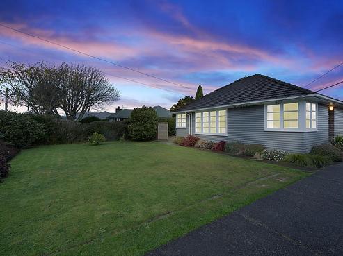 93 Thackeray Street, Trentham