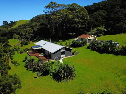 100 Medland Road, Great Barrier Island