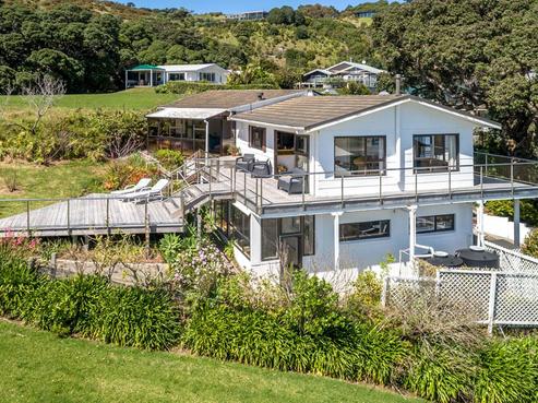 6 Margaret Place, Hahei