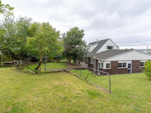 106 Tuhikaramea Road, Dinsdale