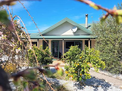 1163 Takaka Valley Highway, Takaka