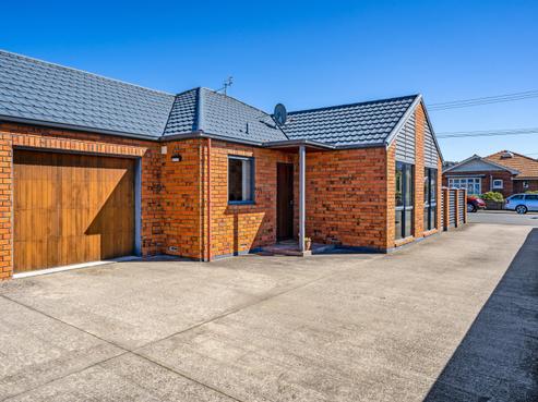 137A Macandrew Road, South Dunedin