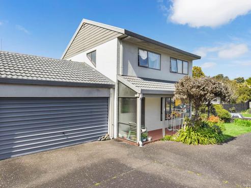 102 Manhattan Heights, Glendene