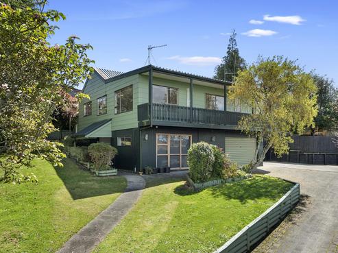 16 Hatea Place, Dinsdale