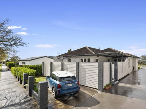 22 Strowan Avenue, Fairfield