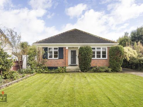 3 Park Road, West End
