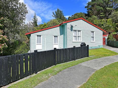 5 Waipuna Grove, Stokes Valley