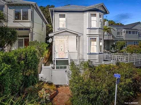 144 Kelburn Parade, Kelburn