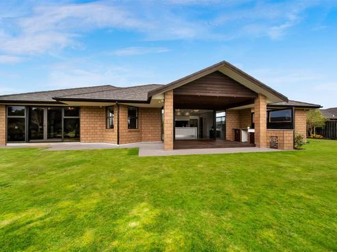 15 Wentworth Lane, Waiwhakaiho