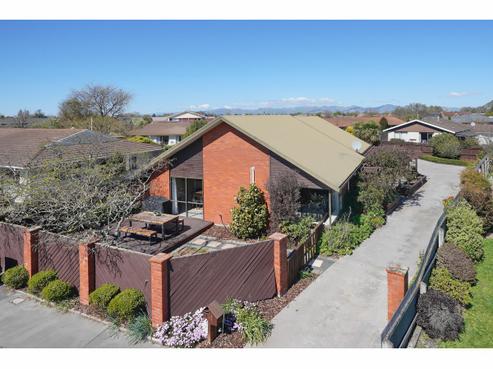 12 Veitches Road, Casebrook