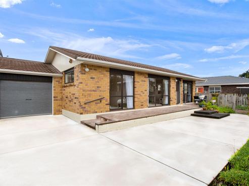 2/41 Riverside Road, Orewa