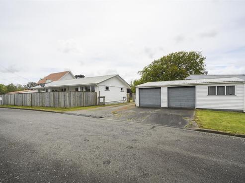 2 Fagan Street, Bulls