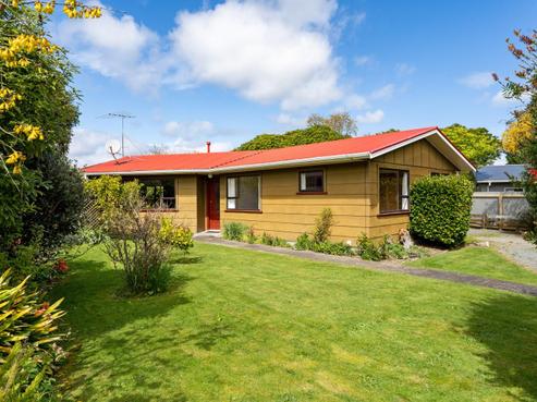 7 Aratika Crescent, Otaki