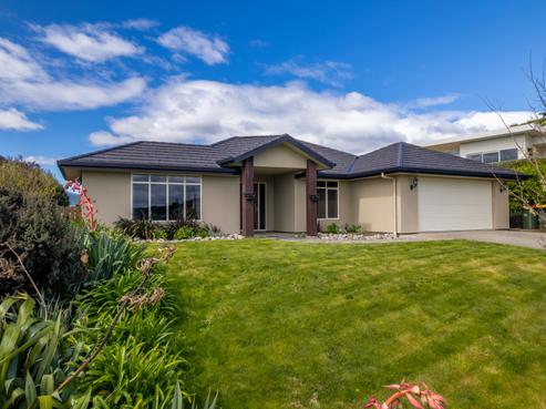 21 Katania Heights, Brightwater