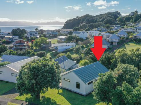 221 Russell Bruce Place, Onemana