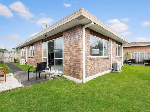5/54 Lakeside Drive, Orewa