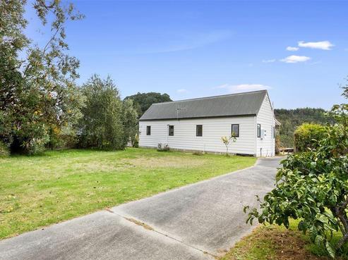 117 Hampton Road, Whangamata