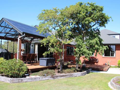 315 Landsborough Road, Fairview