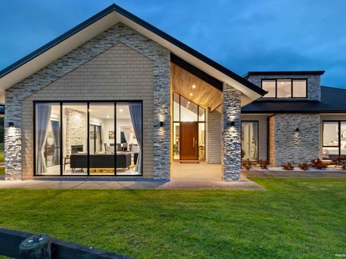 20 Old Barn Road, Opaheke