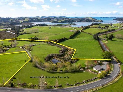 321 Green Road, Matakana