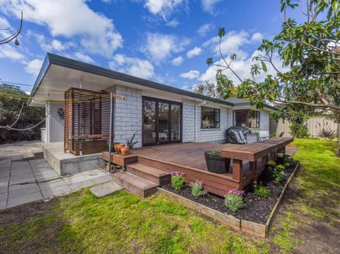 16A Bledisloe Avenue, Stoke