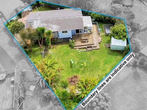 8 Arde Place, Massey