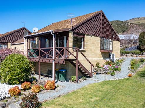 8 Tweed Street, Roxburgh