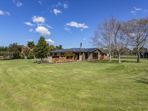 686 Depot Road, Oxford