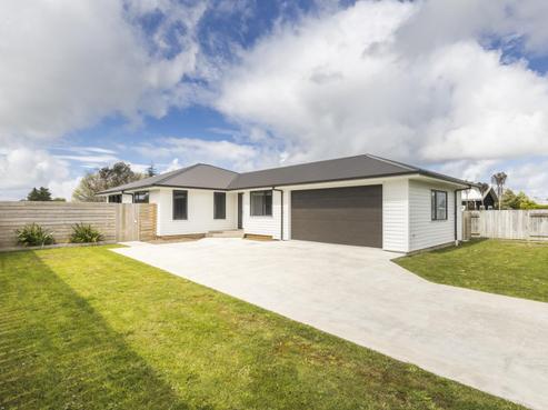 27 Poplar Grove, Feilding