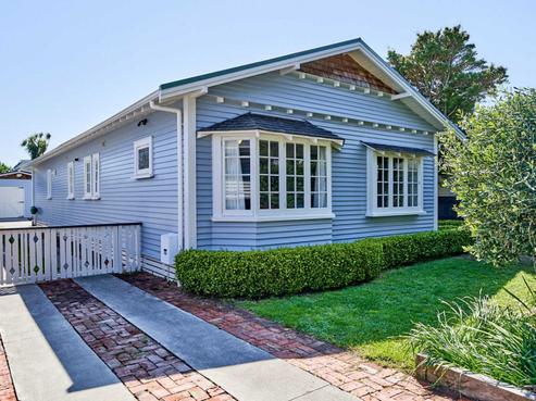 38 Tuatoru Street, Eastbourne