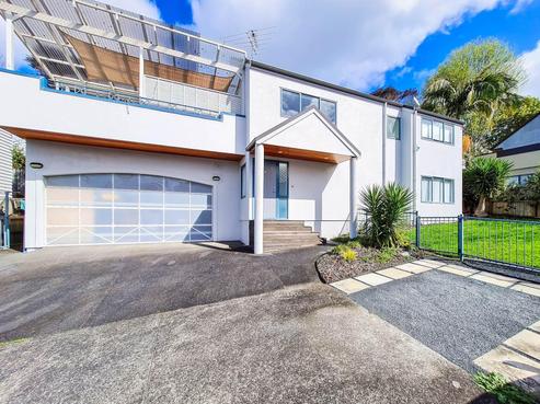 129A Hobsonville Road, West Harbour