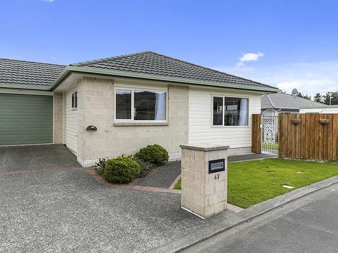 43 Woodland Mews, Wainuiomata