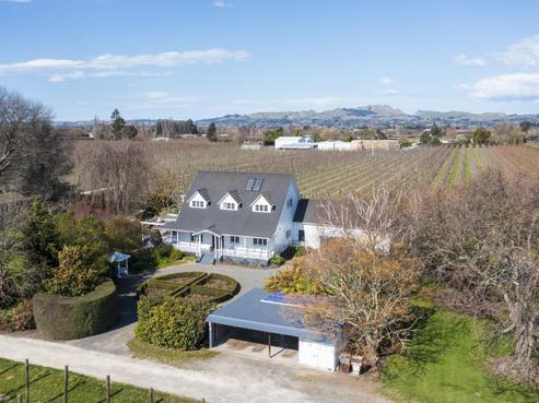 96 Algernon Road, Longlands