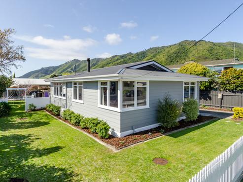 3 Martin Street, Waikanae