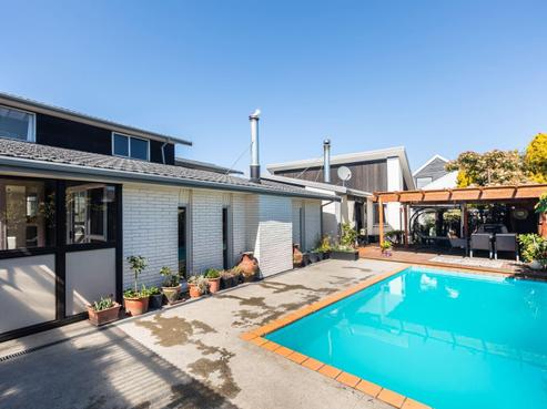 50 Vagues Road, Northcote