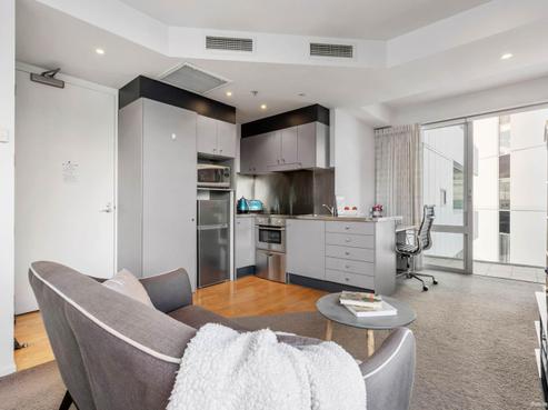 407/86 The Strand, Parnell