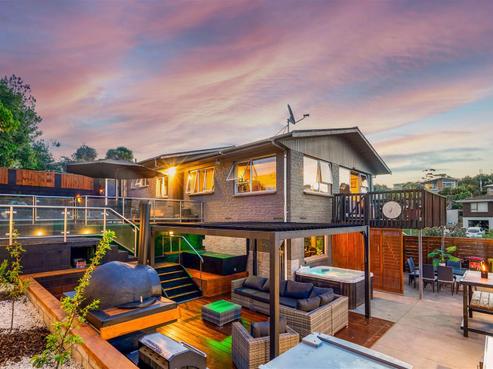 10 Glendale Drive, Dinsdale