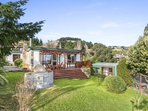 26 Porterfield Street, Macandrew Bay
