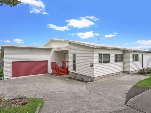 2/14C Moffat Road, Red Beach