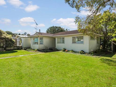 61 Glenvar Road, Torbay