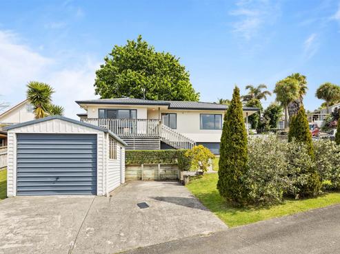 47 Carillon Place, Massey
