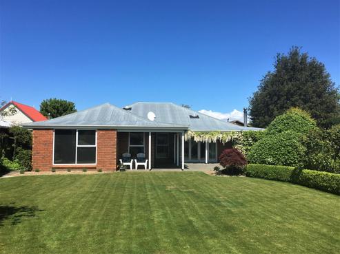 11 Coleraine Street, Cromwell