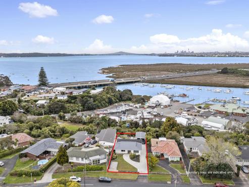 34 Covil Avenue, Te Atatu South